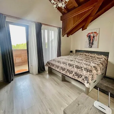 펜션 Pirin Golf House 반스코