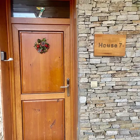 別荘 Pirin Golf House *